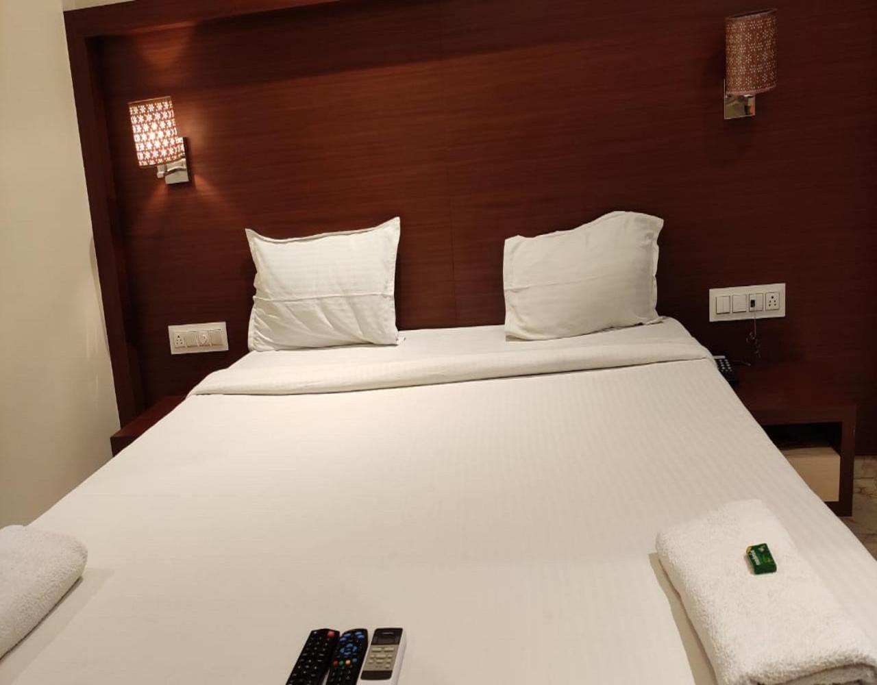 Fabhotel Spring Inn - Nr Borivali Station Mālād Εξωτερικό φωτογραφία