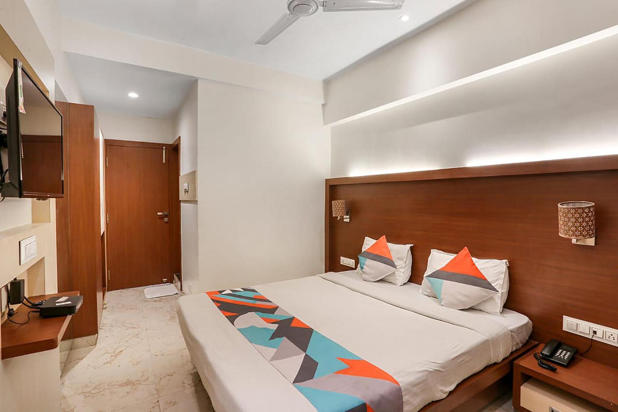 Fabhotel Spring Inn - Nr Borivali Station Mālād Εξωτερικό φωτογραφία
